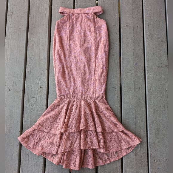 Michael Costello Dresses & Skirts - Michael Costello x Revolve Pink Lace High Waist Cut Out Ruffle Pencil Skirt S